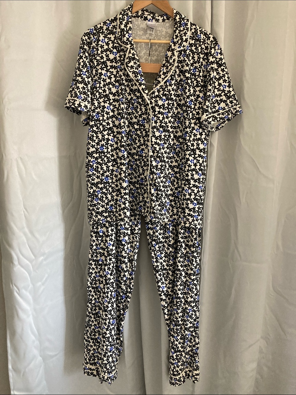 Hanna Anderson Classic Short Sleeve Pajama Set in Black, White & Blue